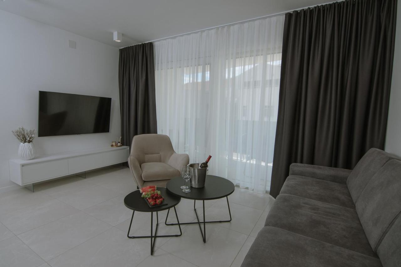 Apartments Adriatic Pearl 特罗吉尔 外观 照片
